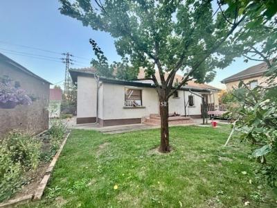 Eladó családi ház Budapest