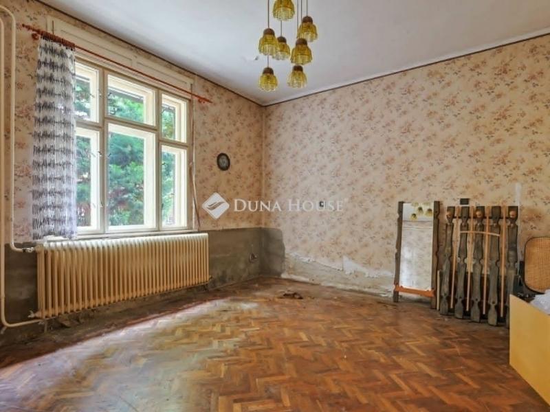 Eladó családi ház Budapest