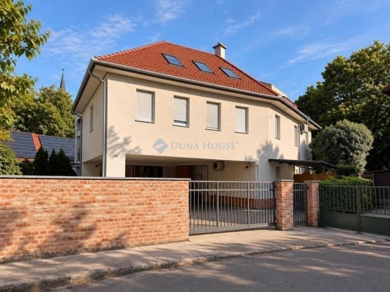 Eladó lakás Pécs