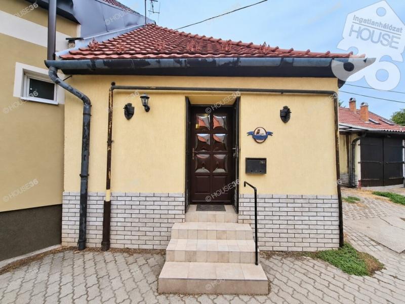 Eladó családi ház Kecskemét