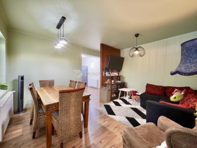 Eladó családi ház Üllő