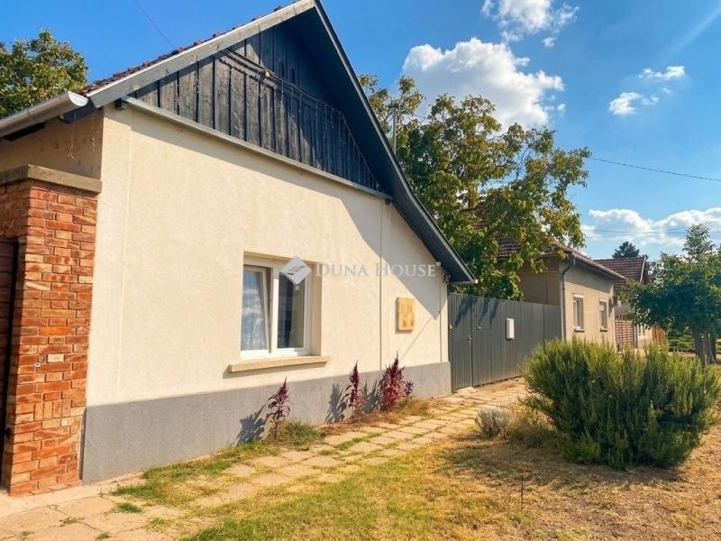 Eladó családi ház Sándorfalva