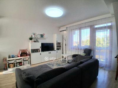 Eladó lakás Kecskemét
