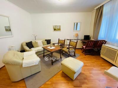 Eladó lakás Keszthely