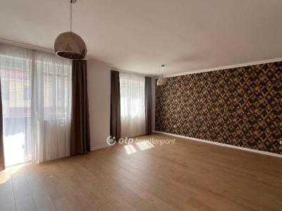 Eladó lakás Zalaegerszeg