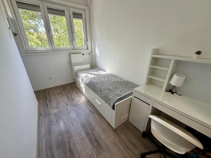 Eladó lakás Pécs