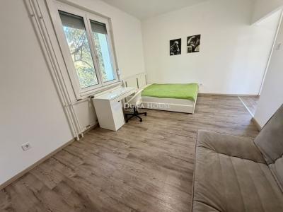 Eladó lakás Pécs