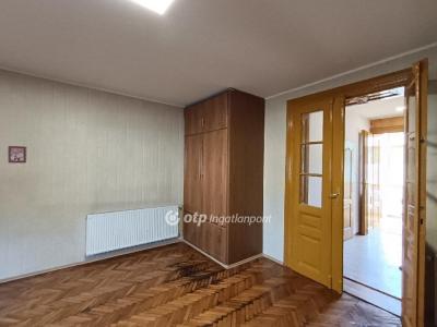 Eladó házrész Csongrád