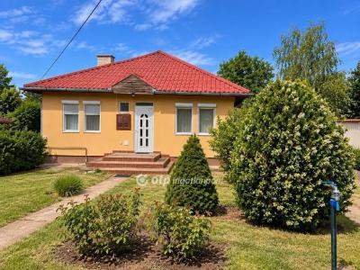 Eladó családi ház Bocskaikert
