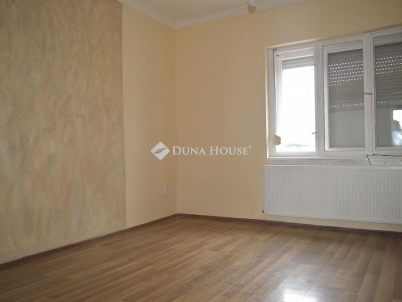Eladó családi ház Debrecen