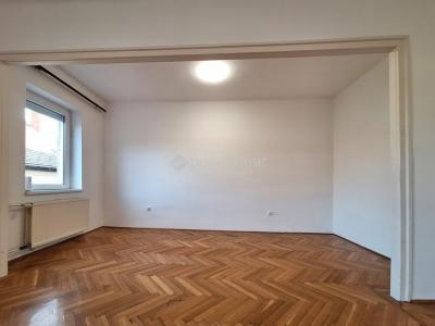 Eladó lakás Győr