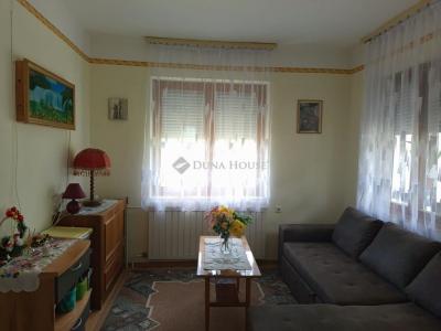Eladó családi ház Zabar