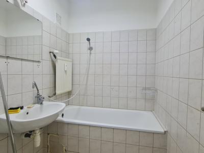 Eladó lakás Pécs