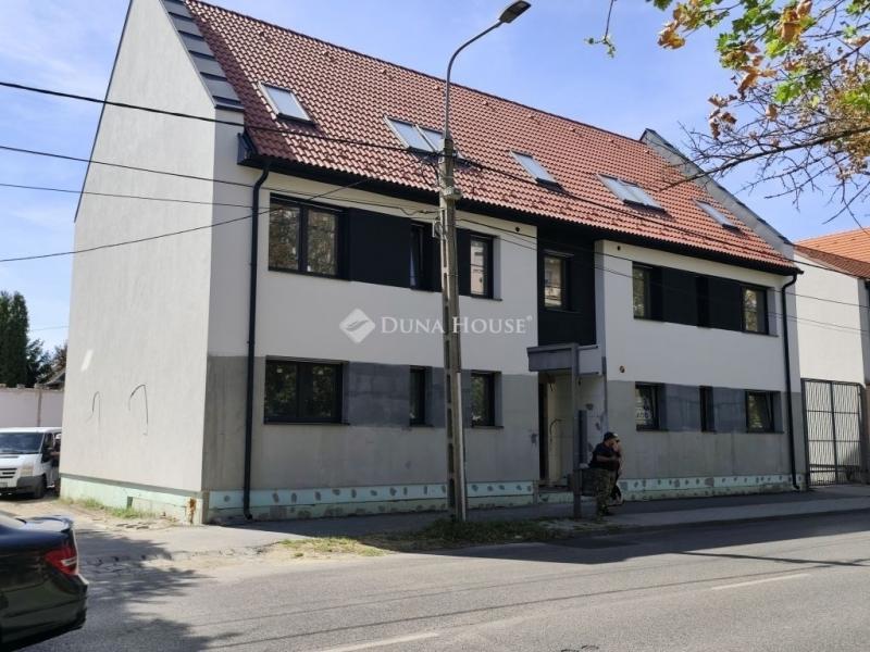 Eladó lakás Kecskemét