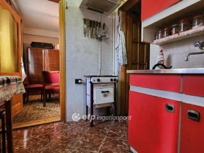 Eladó családi ház Budapest