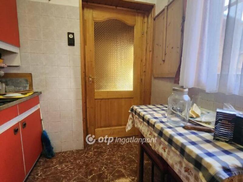 Eladó családi ház Budapest