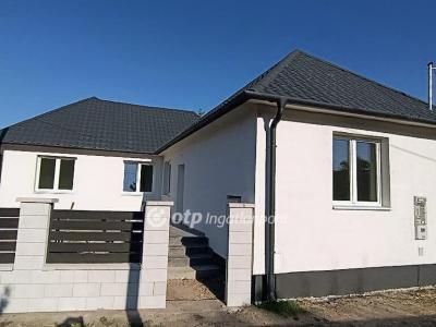 Eladó családi ház Hort