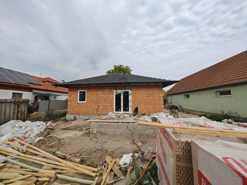 Eladó családi ház Kiskunlacháza