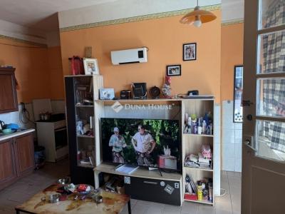 Eladó családi ház Vecsés