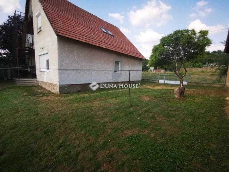 Eladó családi ház Lovasberény