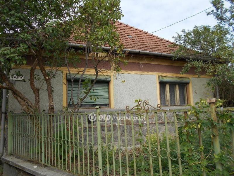Eladó családi ház Bánhorváti