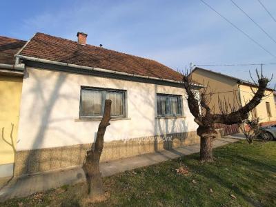 Eladó családi ház Lajosmizse