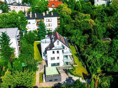 Eladó családi ház Budapest