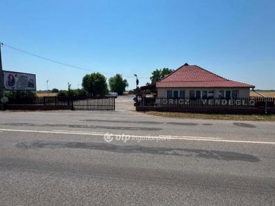 Eladó családi ház Abony