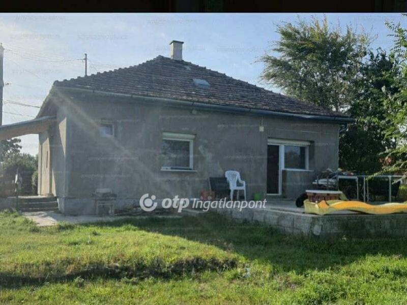 Eladó családi ház Tápiószele