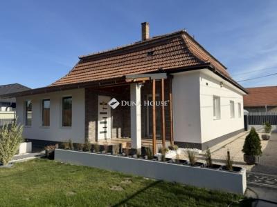 Eladó családi ház Albertirsa