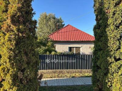 Eladó családi ház Nyírbogdány
