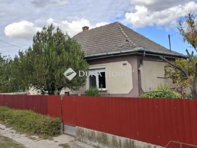 Eladó családi ház Sárbogárd