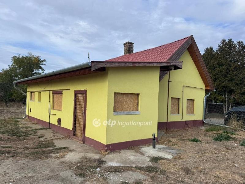 Eladó családi ház Egyek