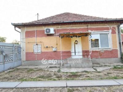 Eladó családi ház Kaszaper