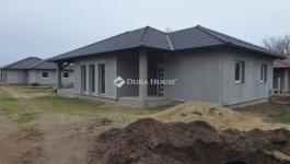 Eladó családi ház Kiskunlacháza