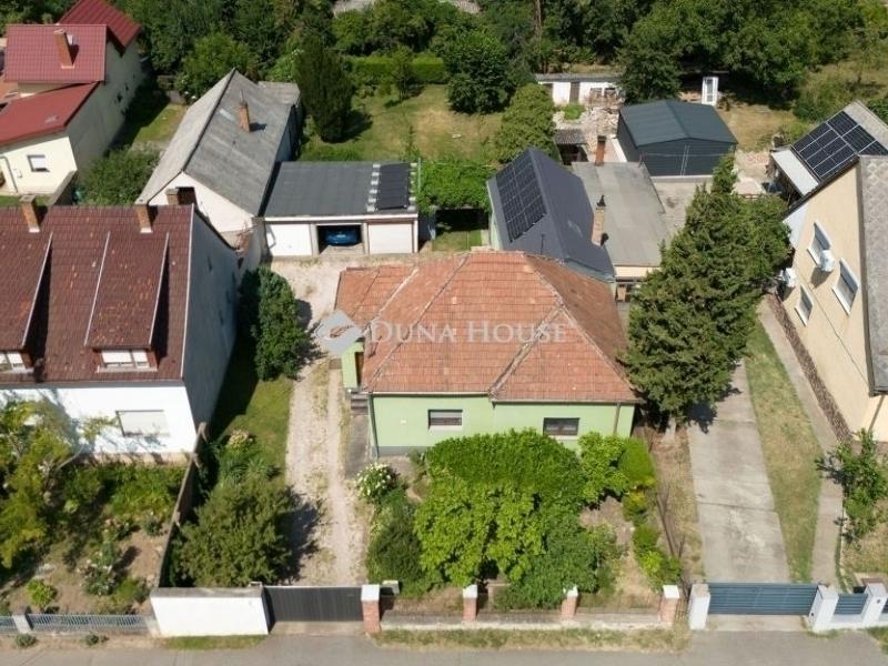 Eladó családi ház Pécs