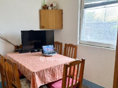 Eladó családi ház Örkény