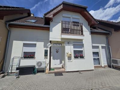 Eladó családi ház Székesfehérvár