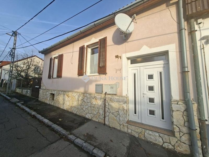 Eladó családi ház Pécs