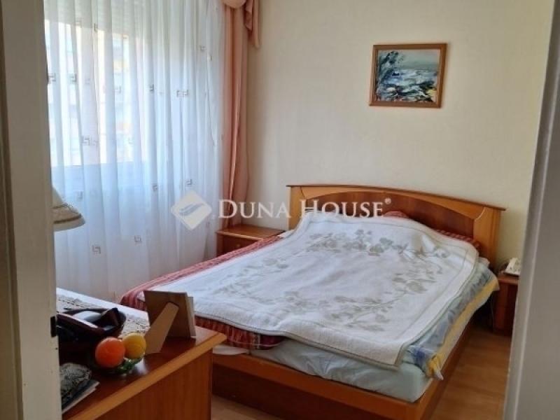 Eladó lakás Székesfehérvár
