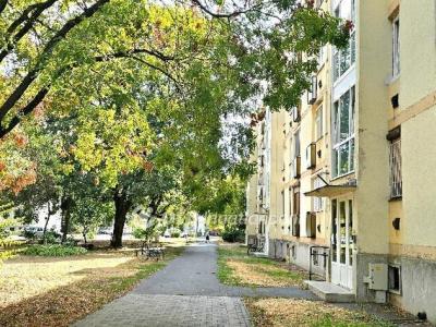 Eladó lakás Debrecen