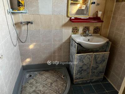 Eladó családi ház Etyek