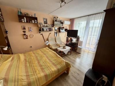 Eladó lakás Pécs