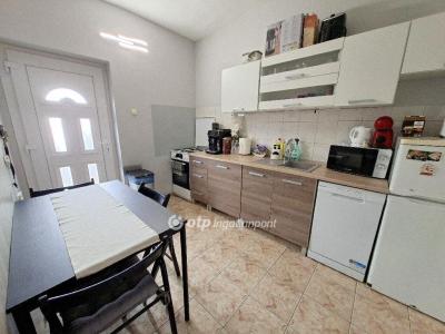 Eladó sorház Diósd