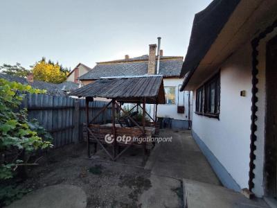 Eladó ikerház Téglás