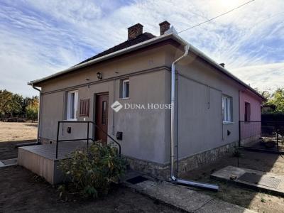 Eladó ikerház Dánszentmiklós
