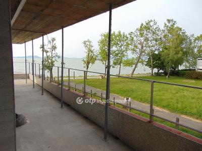 Eladó nyaraló - 8646 Balatonfenyves