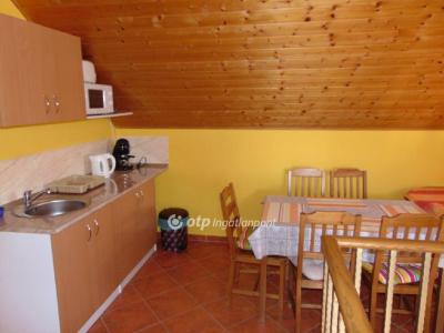 Eladó családi ház - 8600 Siófok