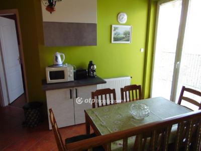 Eladó családi ház - 8600 Siófok