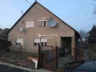 Eladó családi ház - 2723 Nyáregyháza